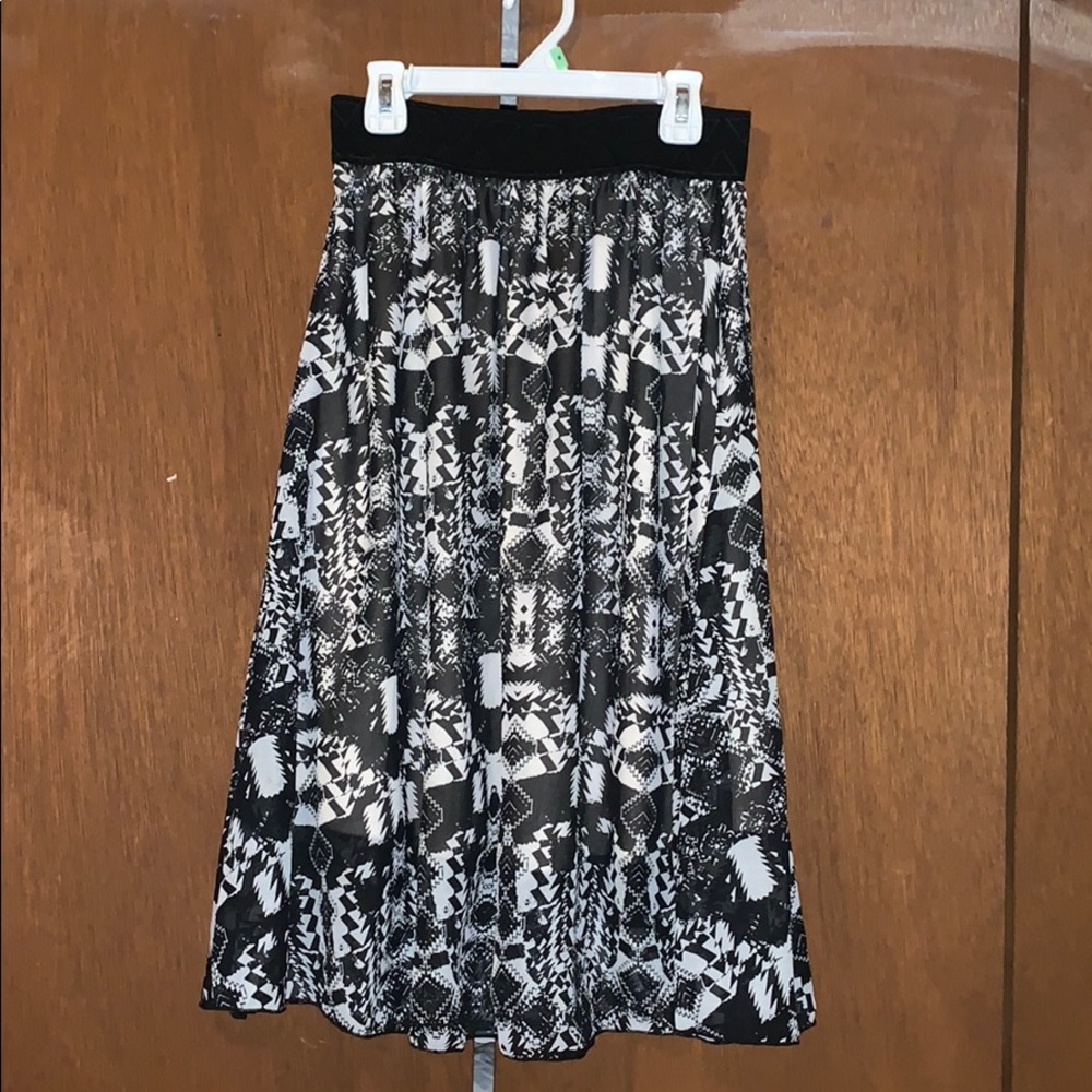 Lularoe skirt